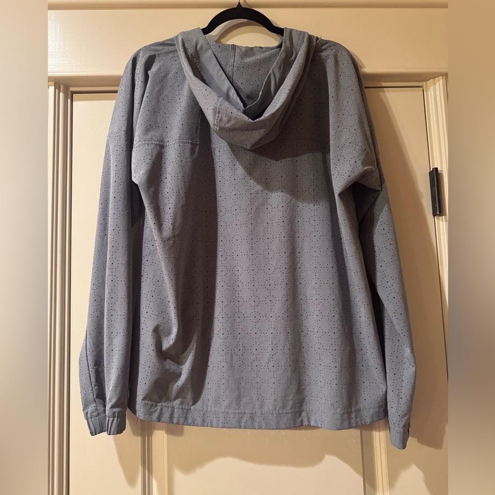 Calia by Carrie Underwood Pullover - Picture 4 of 5